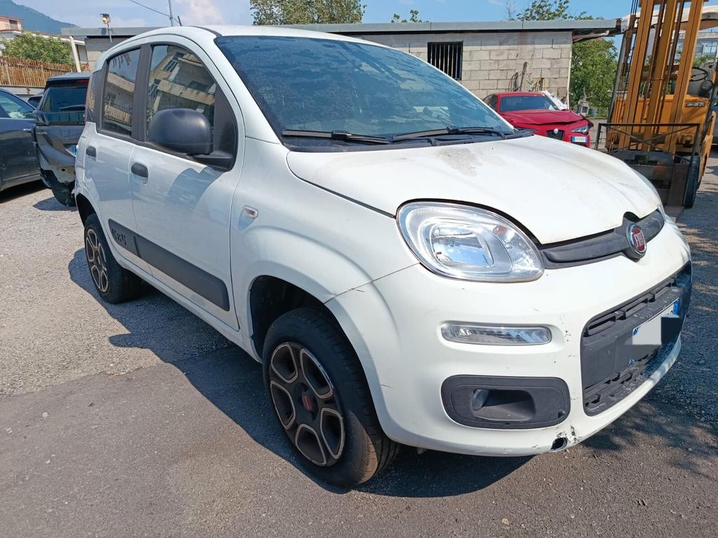 Fiat Panda 2023 г. Белый, пробег 16000 км