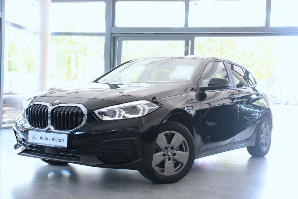 BMW 118 2023 г. Чёрный, пробег 27527 км