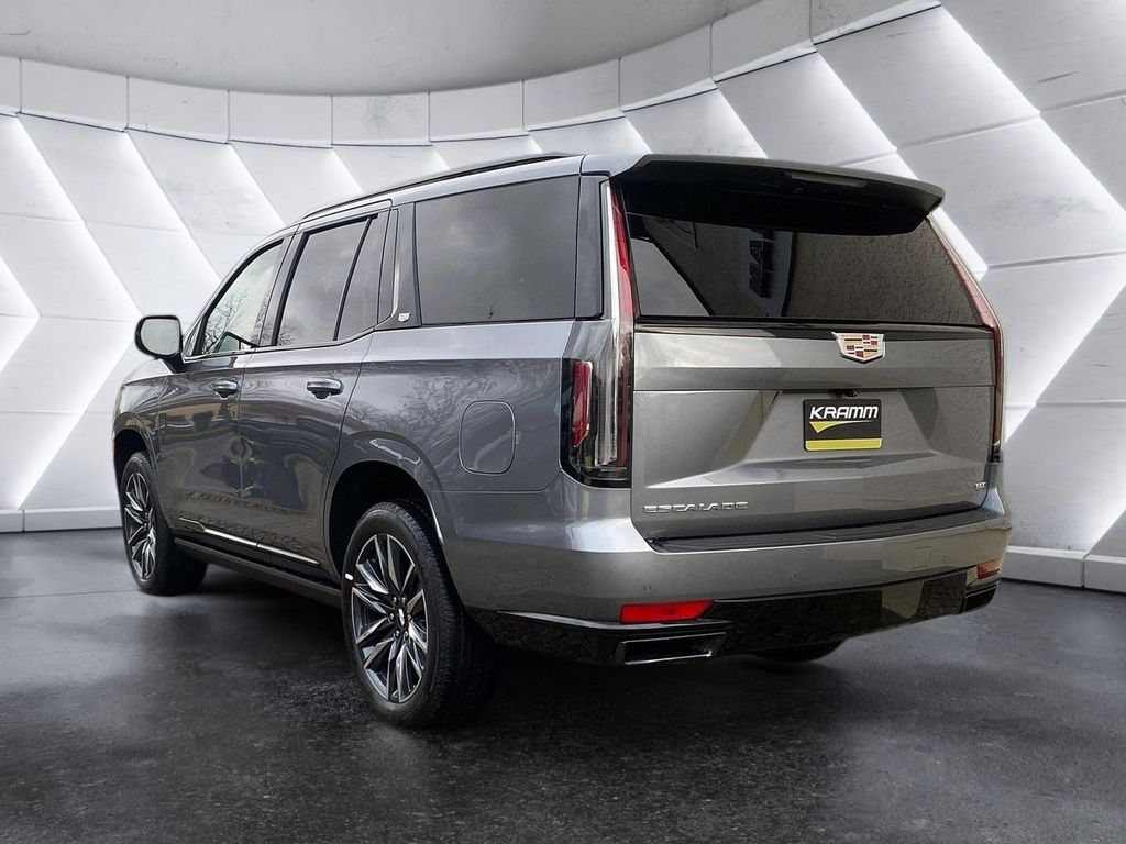 Cadillac Escalade 2023 г. Серый, пробег 50808 км