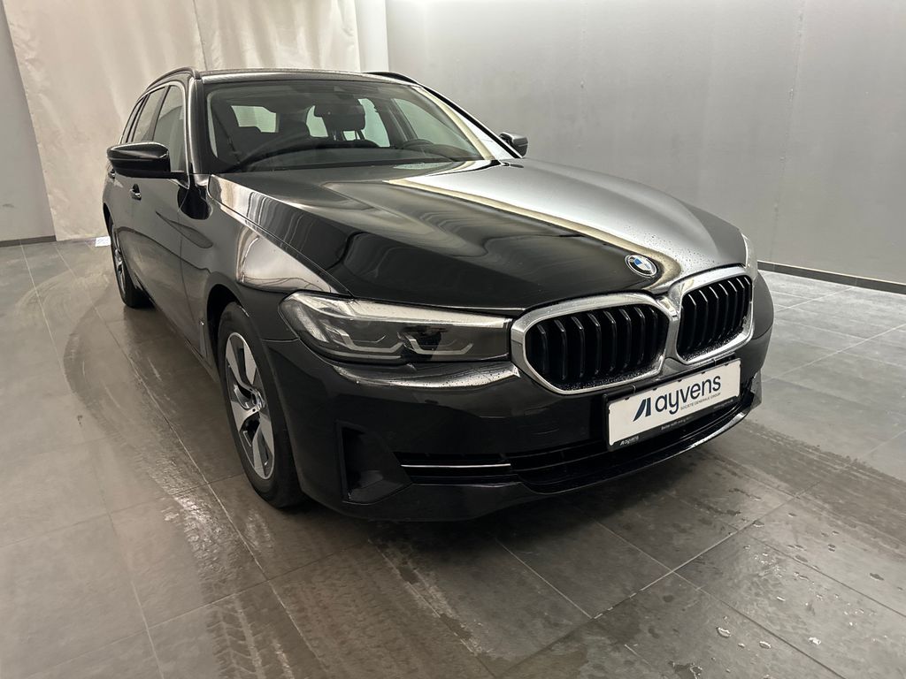 BMW 520 2023 г. Чёрный, пробег 46504 км