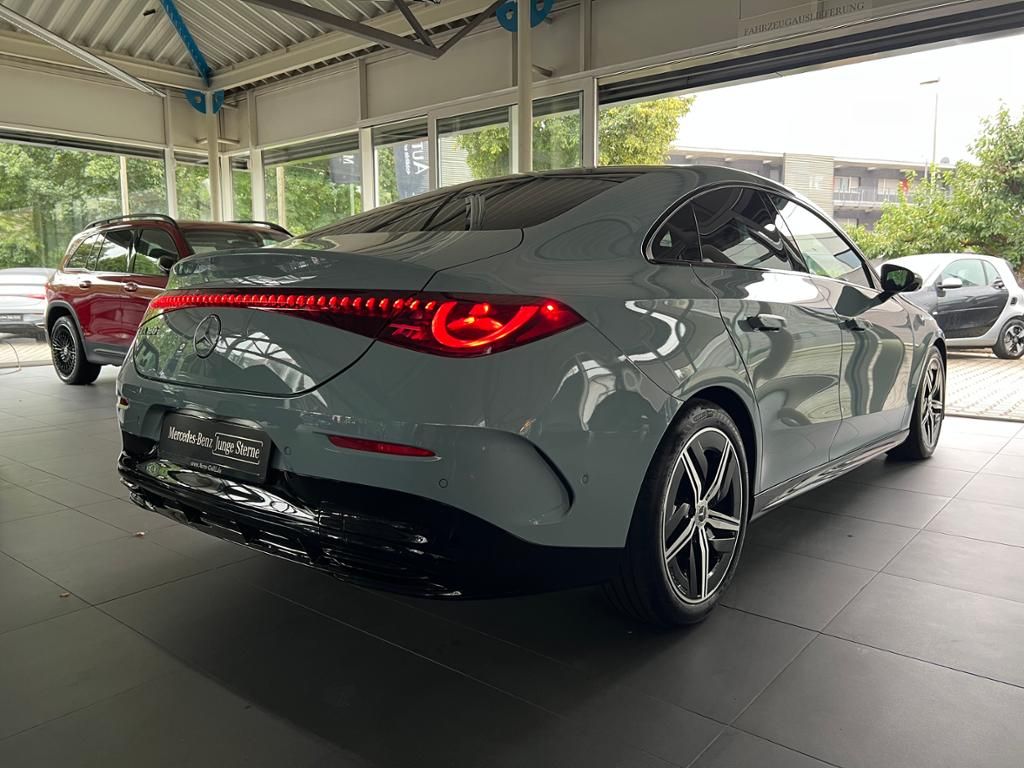 Mercedes-Benz CLA 180 2026 г. Чёрный, пробег 15000 км