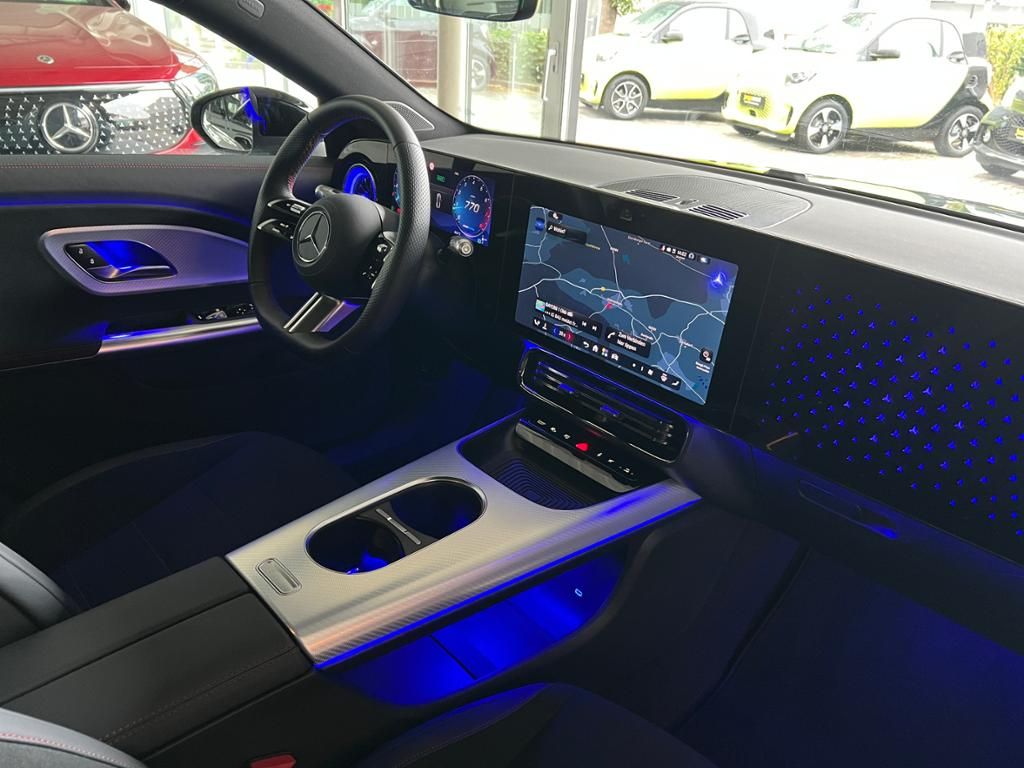Mercedes-Benz CLA 180 2026 г. Чёрный, пробег 15000 км