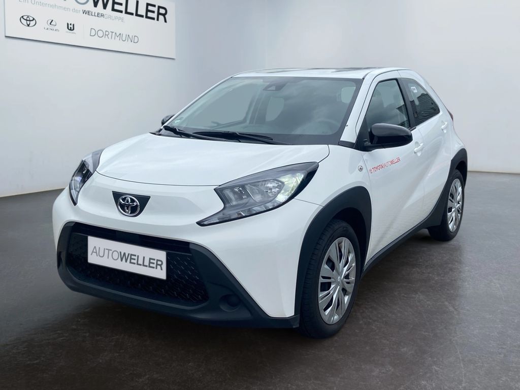 Toyota AYGO (X) 2022 г. Белый, пробег 47911 км