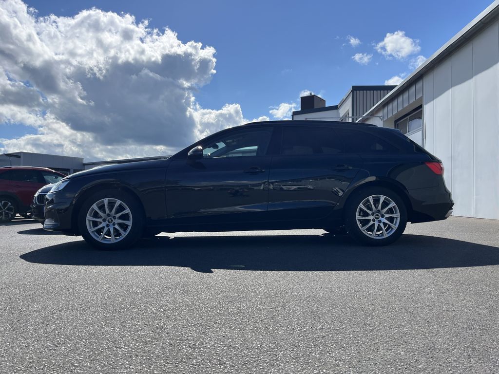 Audi A4 2022 г. Чёрный, пробег 42222 км