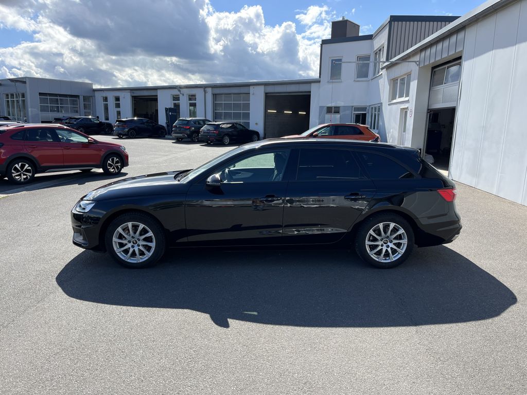 Audi A4 2022 г. Чёрный, пробег 42222 км