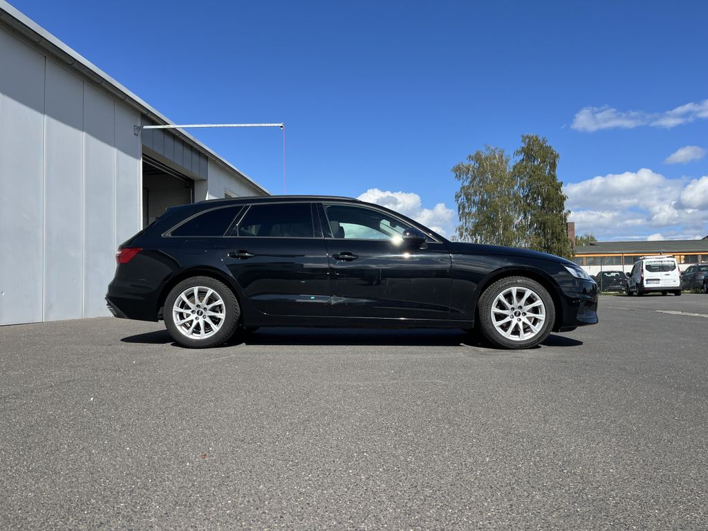 Audi A4 2022 г. Чёрный, пробег 42222 км
