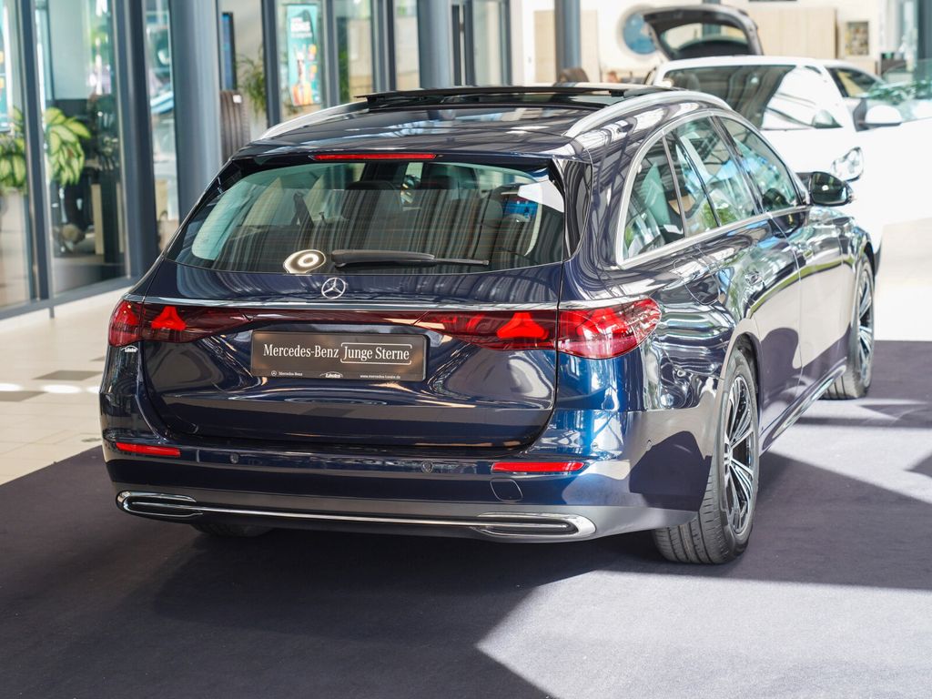 Mercedes-Benz E 450 2025 г. Синий, пробег 31094 км