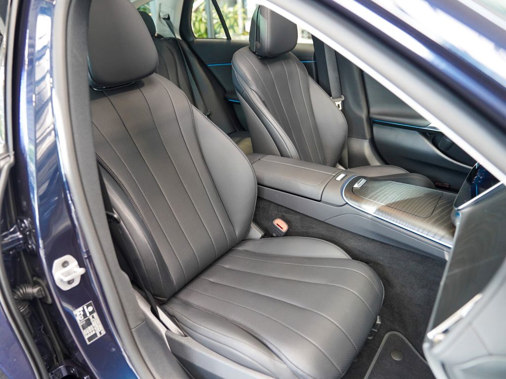 Mercedes-Benz E 450 2025 г. Синий, пробег 31094 км