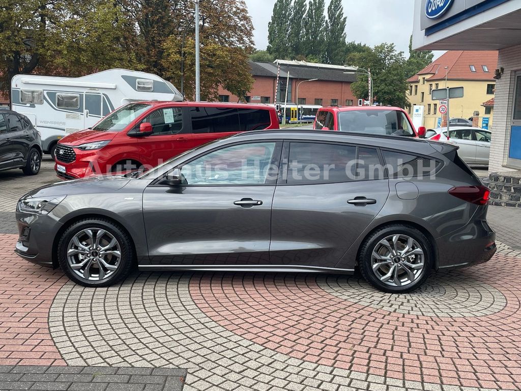 Ford Focus 2024 г. Серый, пробег 13690 км
