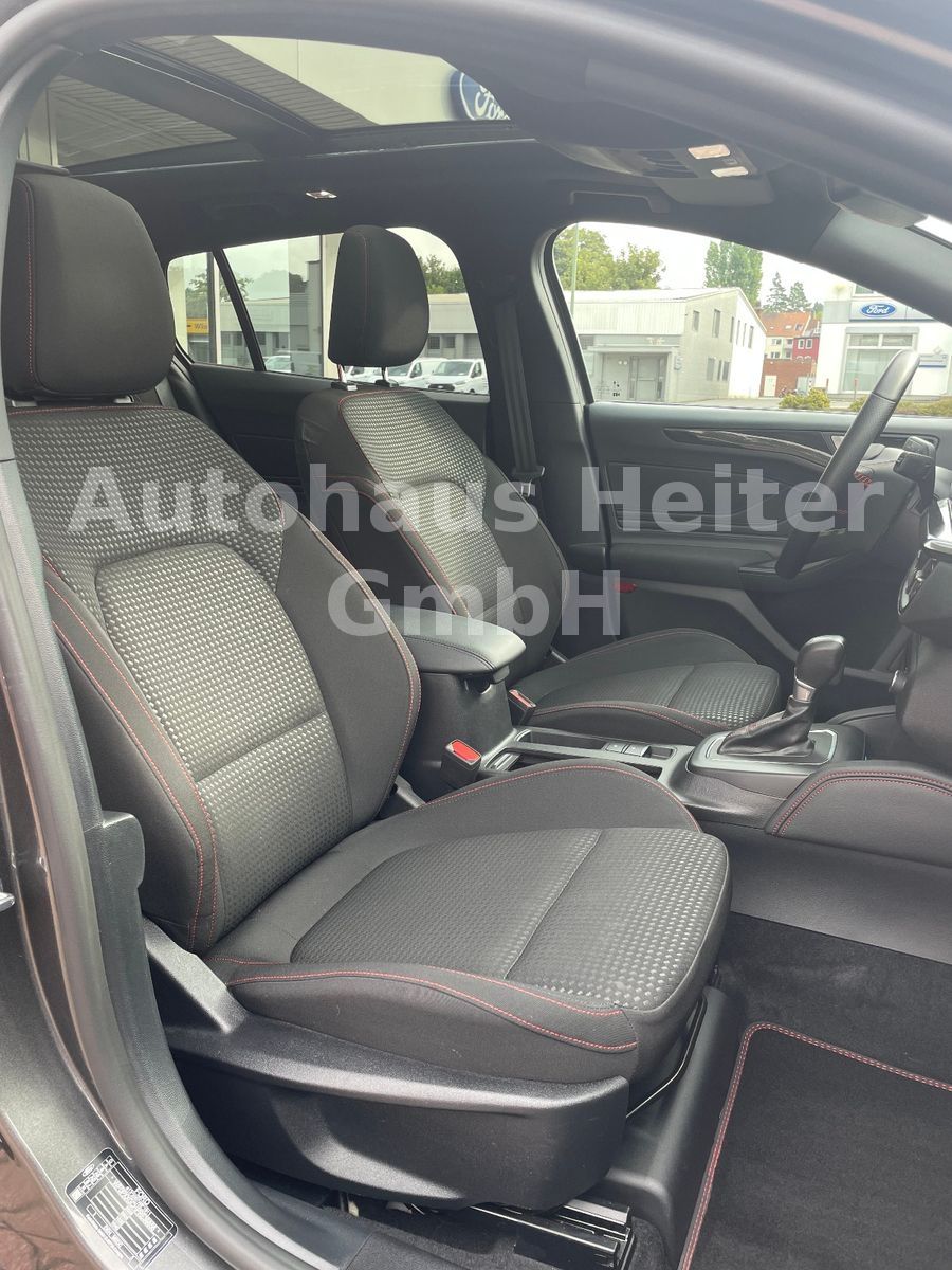 Ford Focus 2024 г. Серый, пробег 13690 км