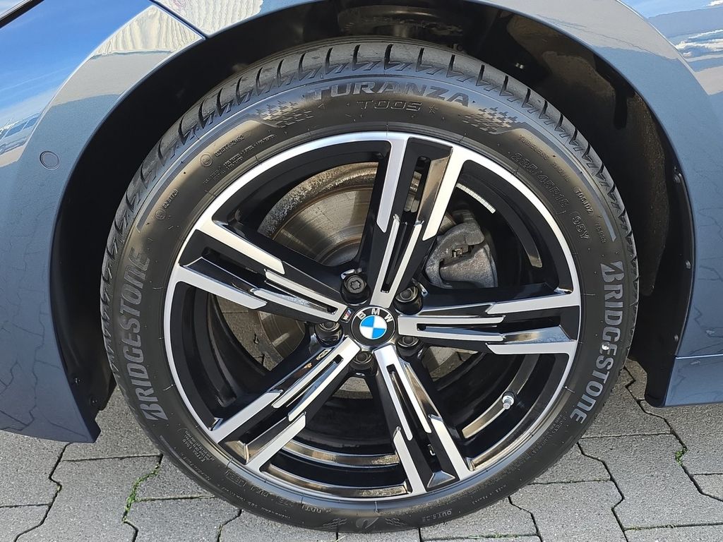 BMW 320 2025 г. Синий, пробег 24281 км