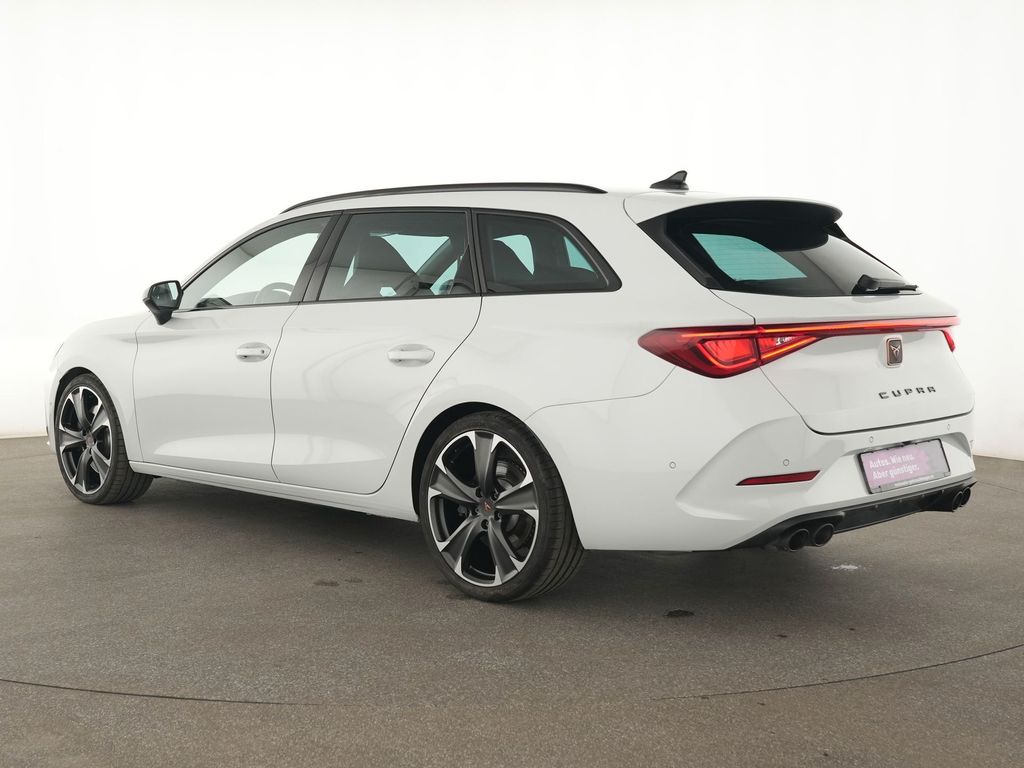 Cupra Leon 2022 г. Белый, пробег 48986 км