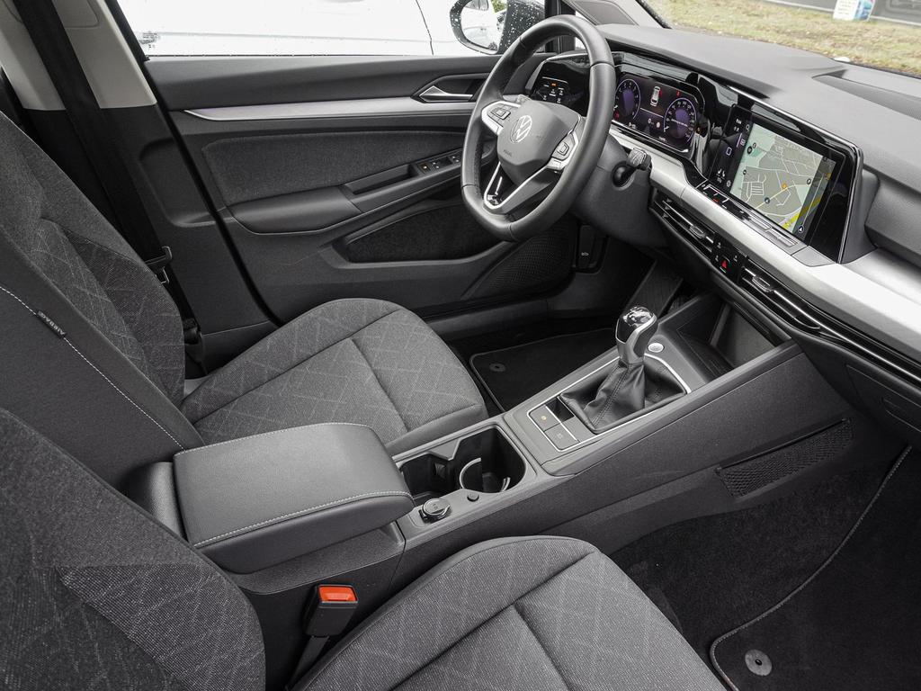 Volkswagen Golf 2024 г. Серый, пробег 14689 км