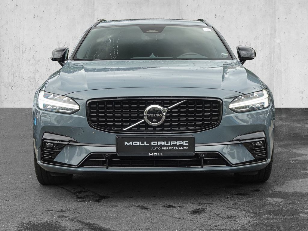 Volvo V90 2023 г. Серый, пробег 41868 км
