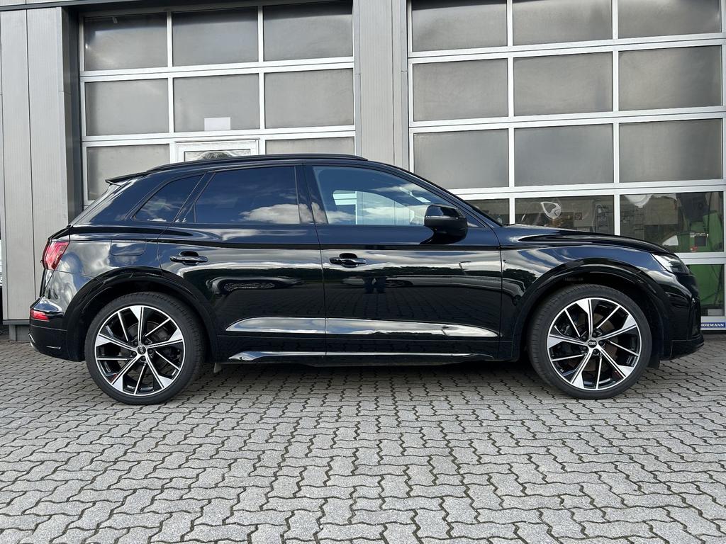 Audi SQ5 2023 г. Чёрный, пробег 49987 км