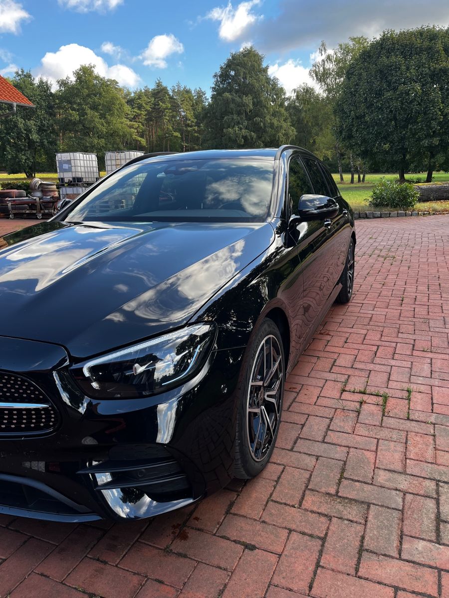 Mercedes-Benz E 400 2023 г. Чёрный, пробег 53000 км