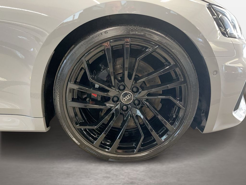 Audi RS5 2023 г. Серый, пробег 33200 км