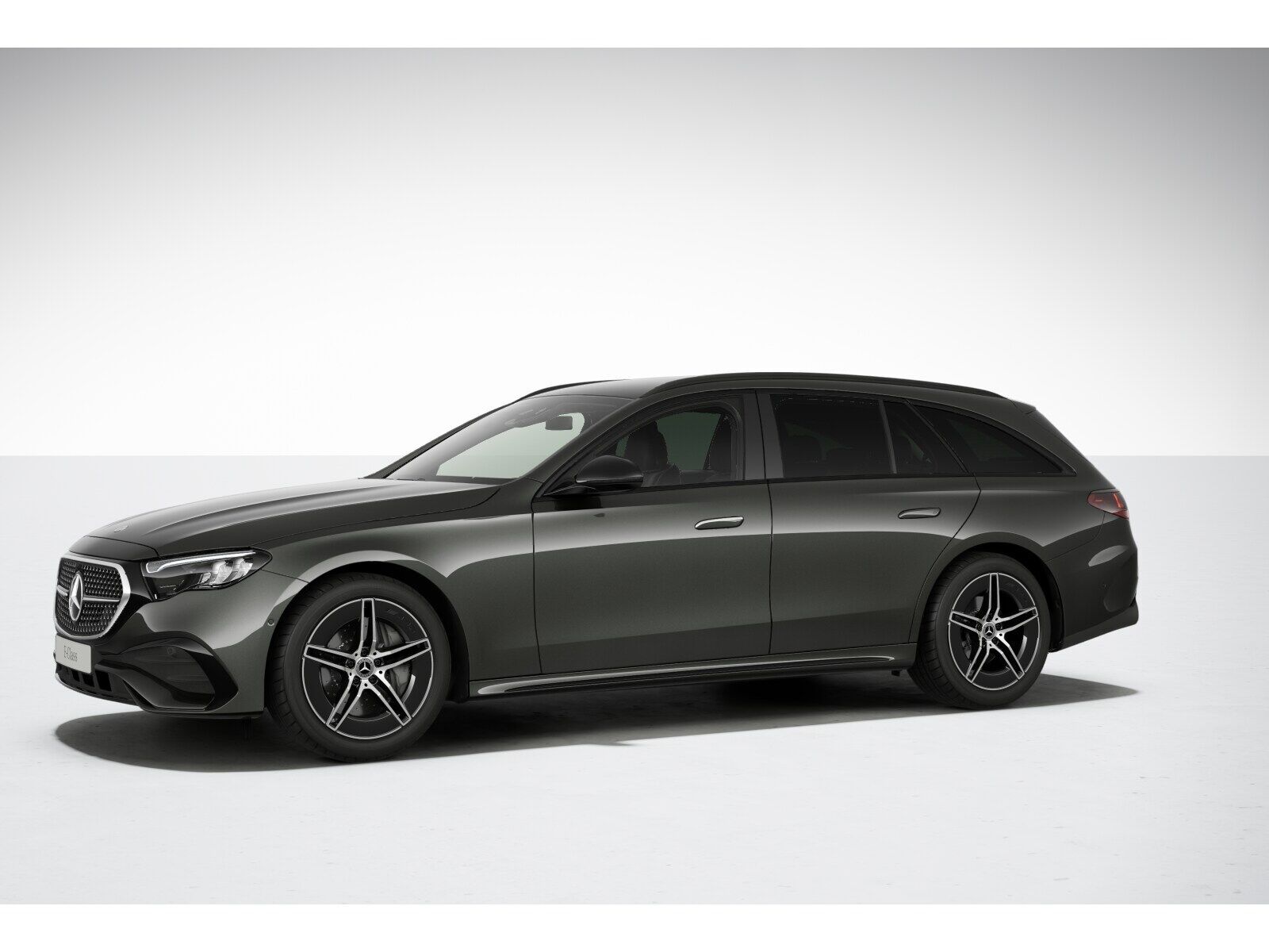 Mercedes-Benz E 220 2023 г. Серый, пробег 45972 км