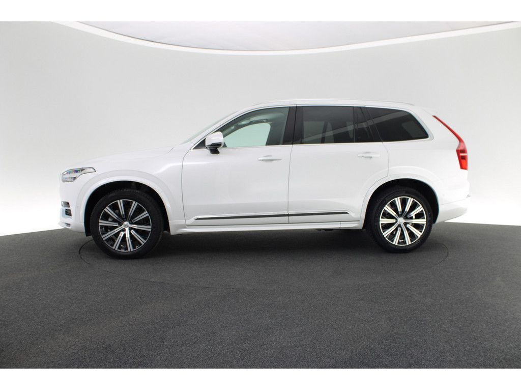 Volvo XC90 2023 г. Белый, пробег 29611 км