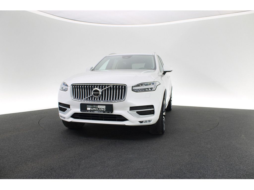 Volvo XC90 2023 г. Белый, пробег 29611 км