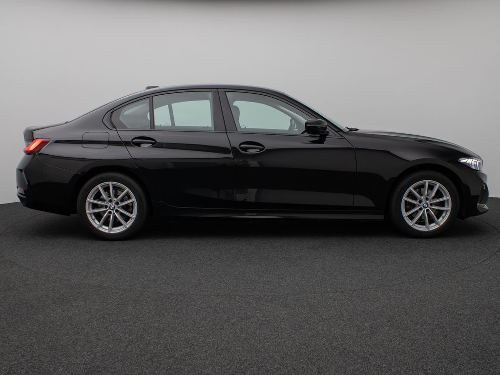 BMW 318 2024 г. Чёрный, пробег 37664 км