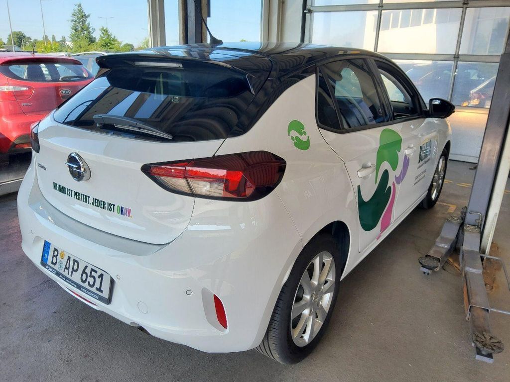 Opel Corsa 2022 г. Белый, пробег 59900 км