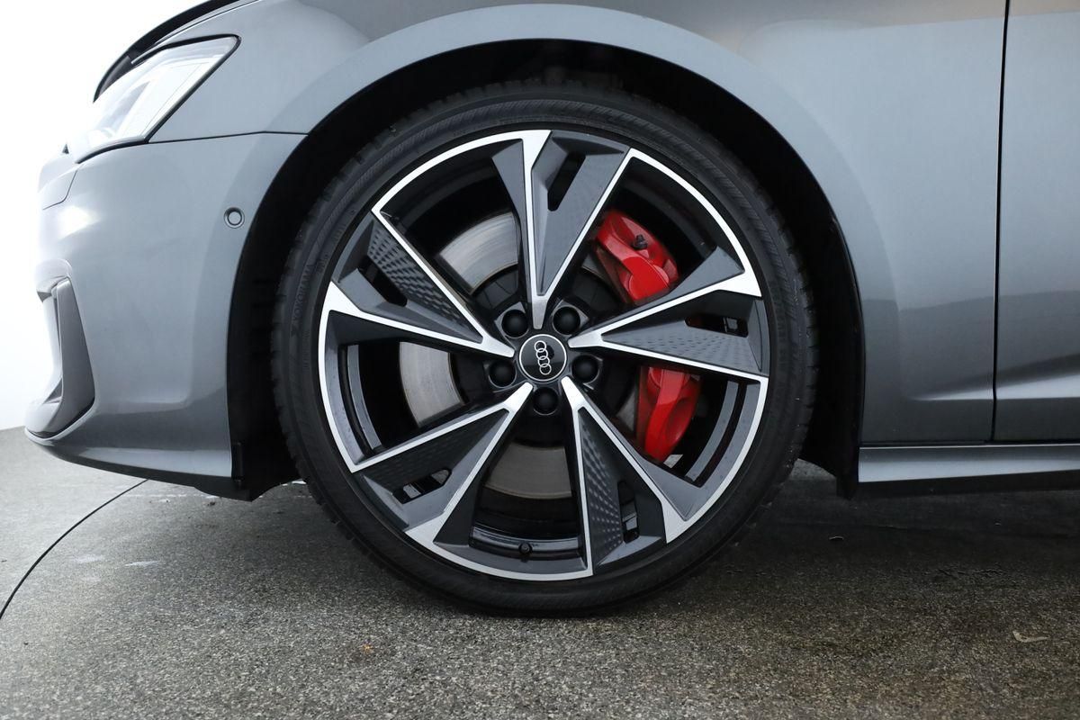 Audi S6 2025 г. Серый, пробег 31900 км