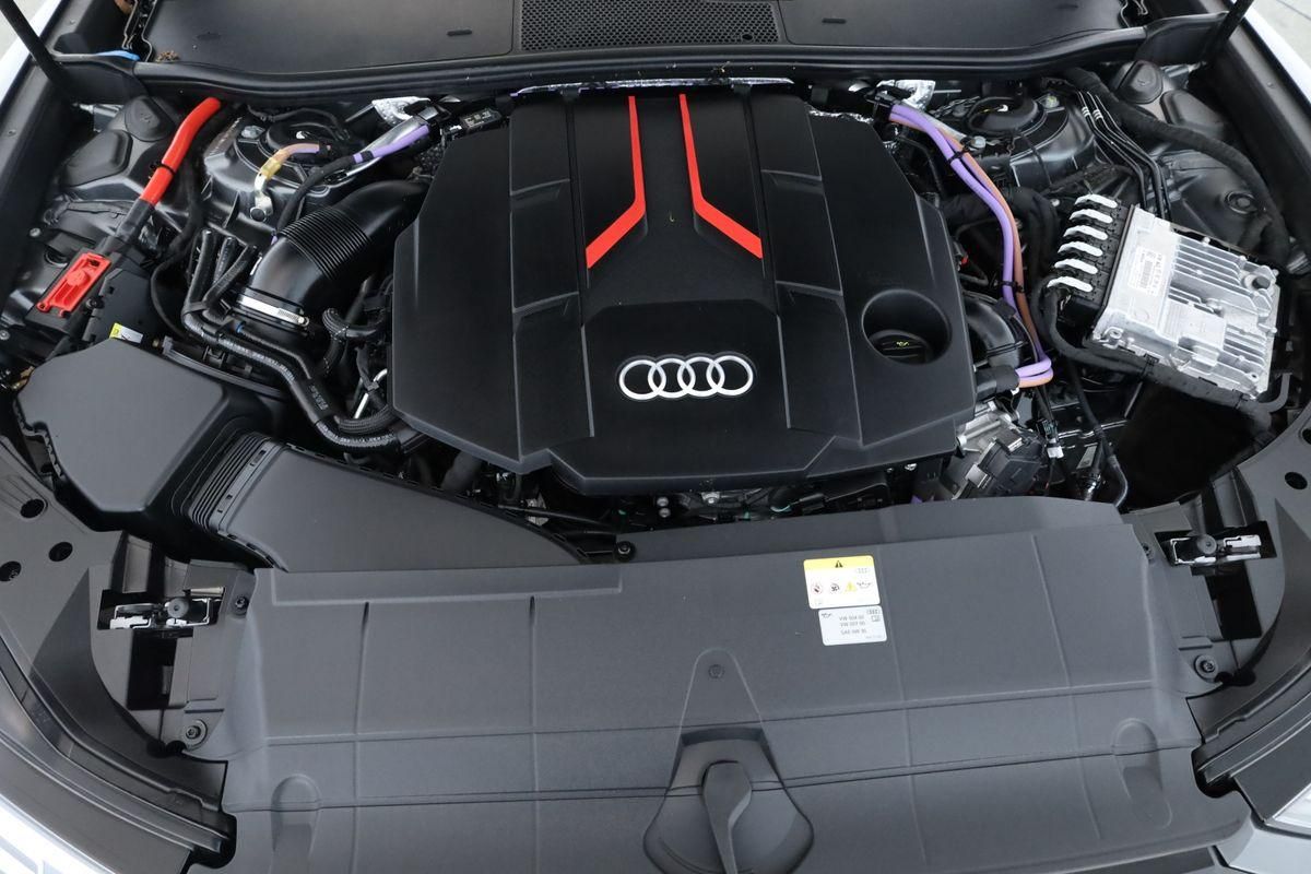 Audi S6 2025 г. Серый, пробег 31900 км