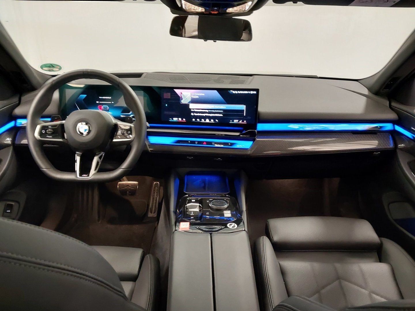 BMW 520 2025 г. Серый, пробег 25530 км