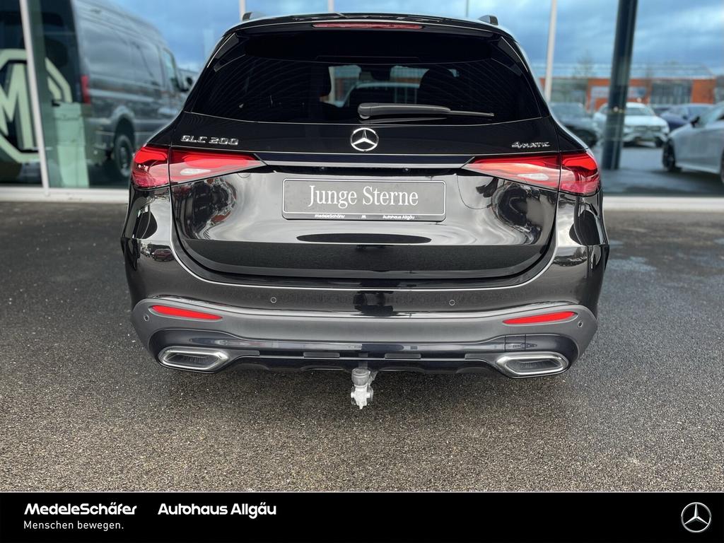 Mercedes-Benz GLC 200 2025 г. Чёрный, пробег 14500 км