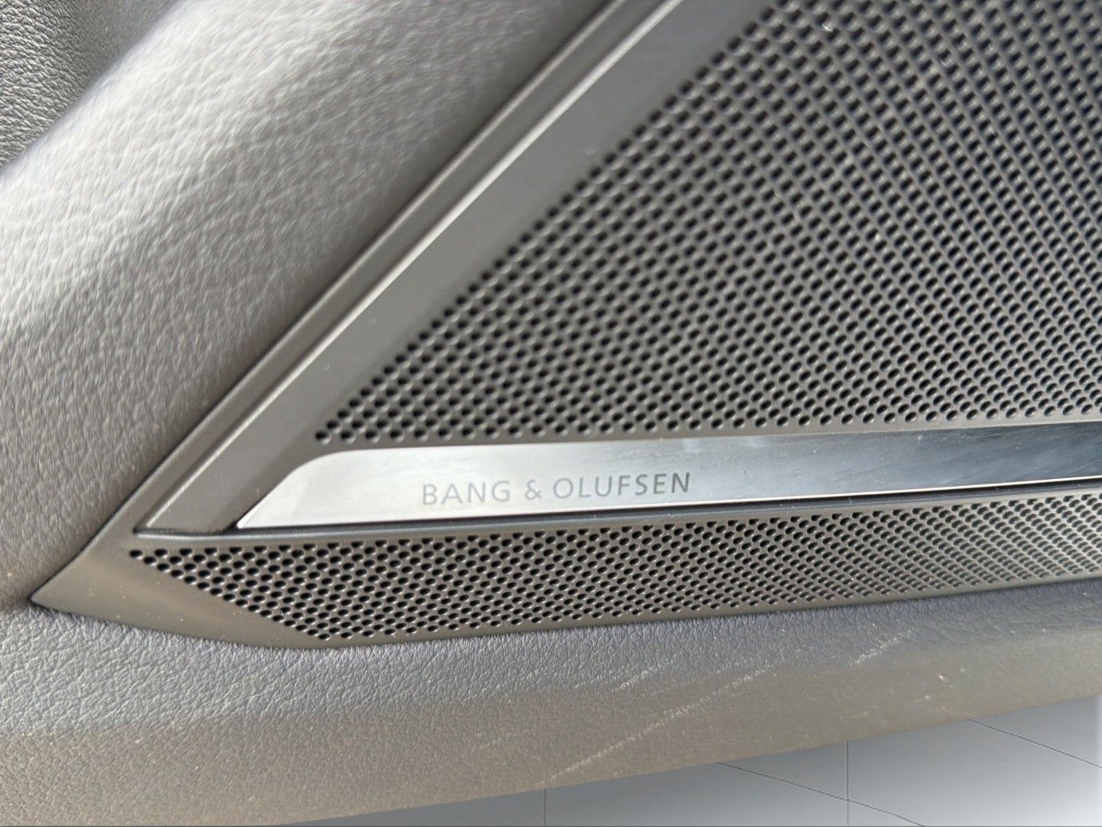 Audi S6 2024 г. Белый, пробег 39990 км