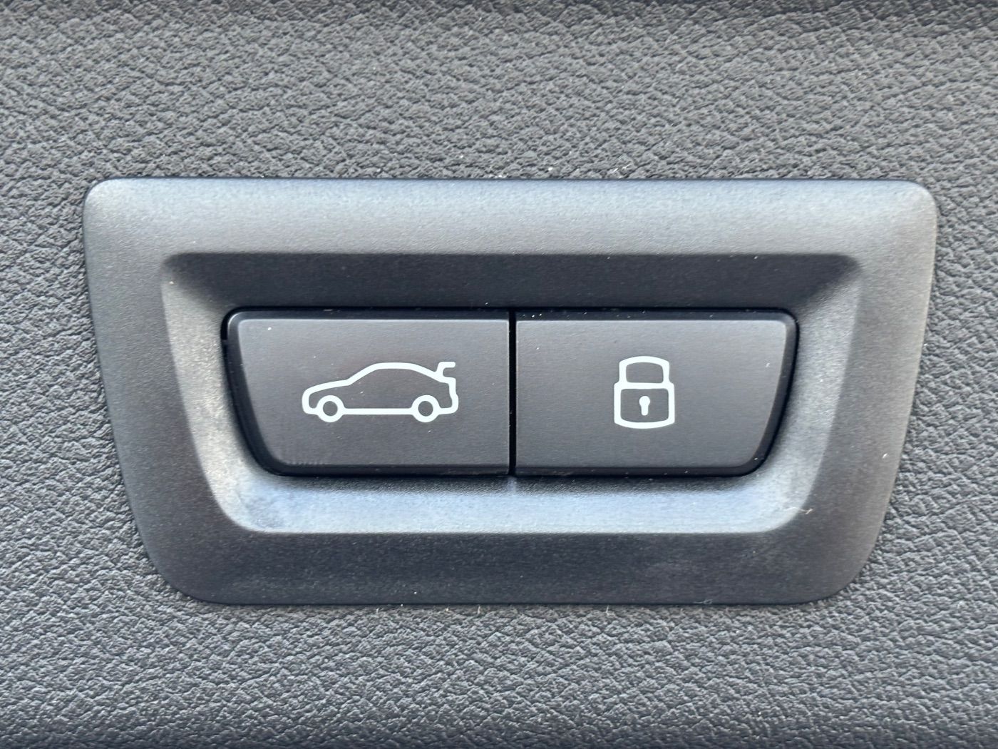 BMW 123 2025 г. Серый, пробег 14855 км