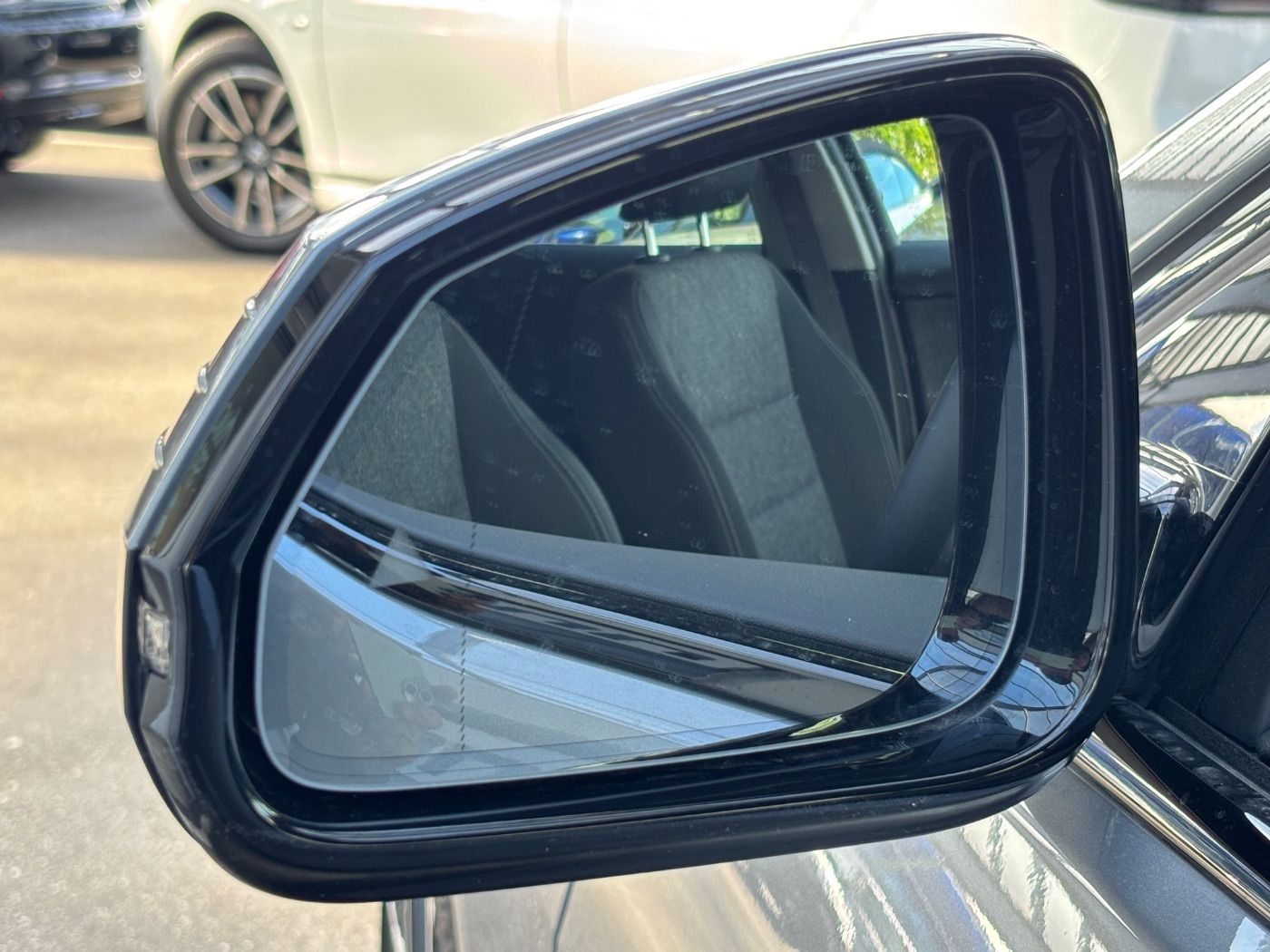 BMW 123 2025 г. Серый, пробег 14855 км