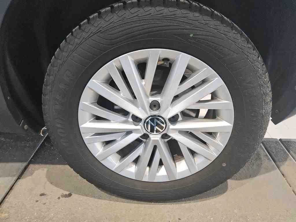 Volkswagen T-Roc 2023 г. Серый, пробег 25000 км