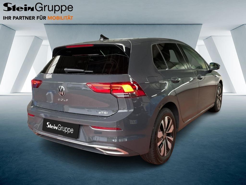 Volkswagen Golf 2023 г. Серый, пробег 31850 км
