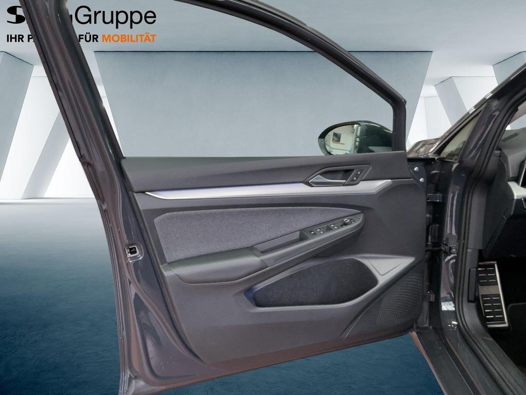 Volkswagen Golf 2023 г. Серый, пробег 31850 км