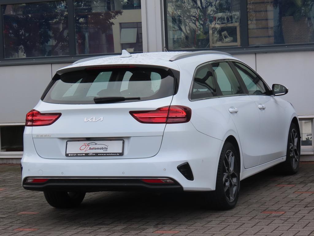 Kia CEE'D SPORTSWAGON 2022 г. Белый, пробег 47866 км