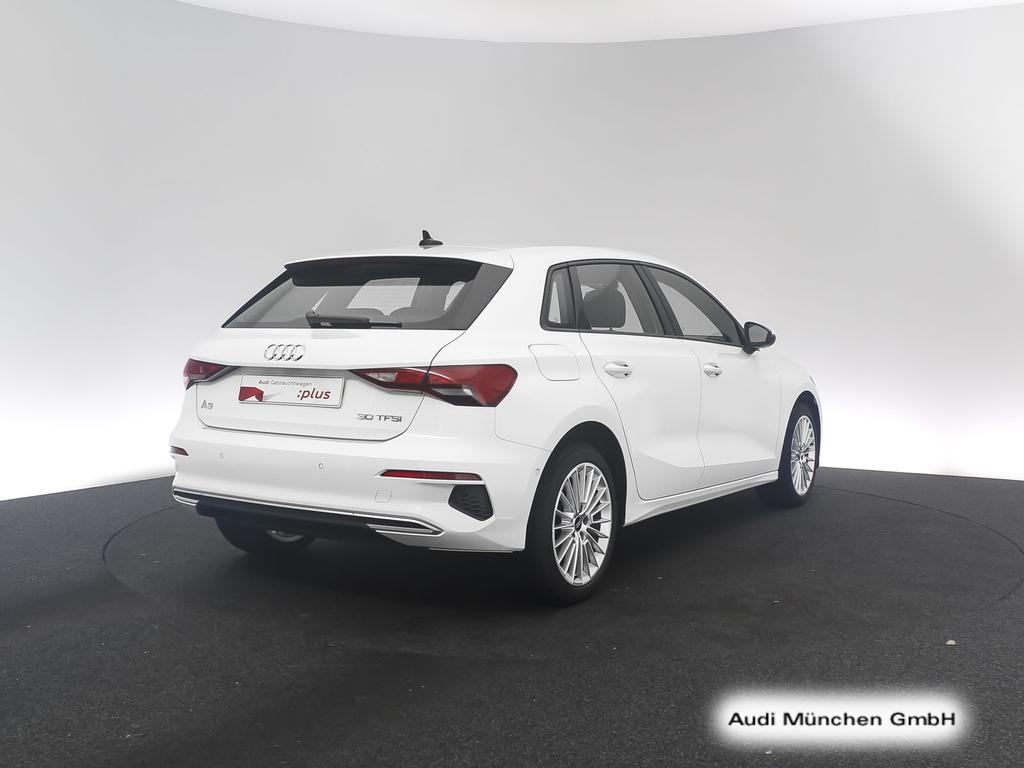 Audi A3 2023 г. Белый, пробег 26559 км