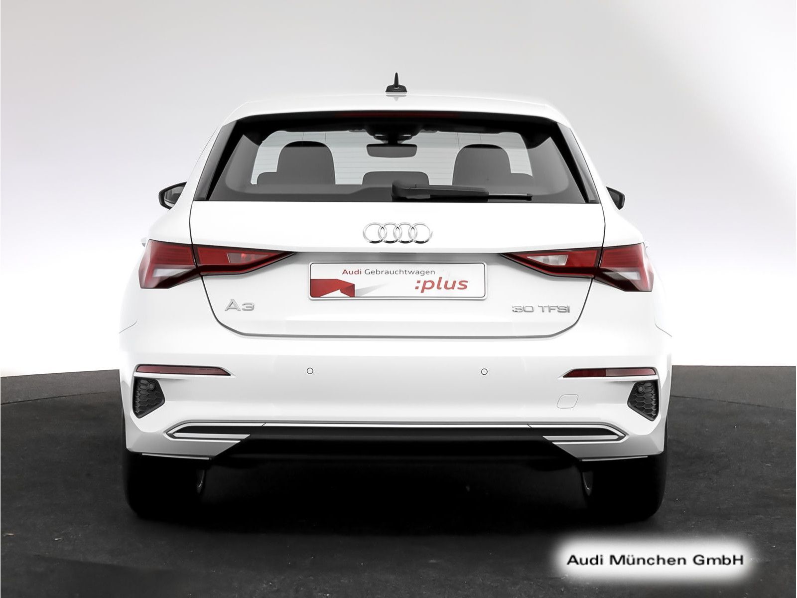 Audi A3 2023 г. Белый, пробег 26559 км