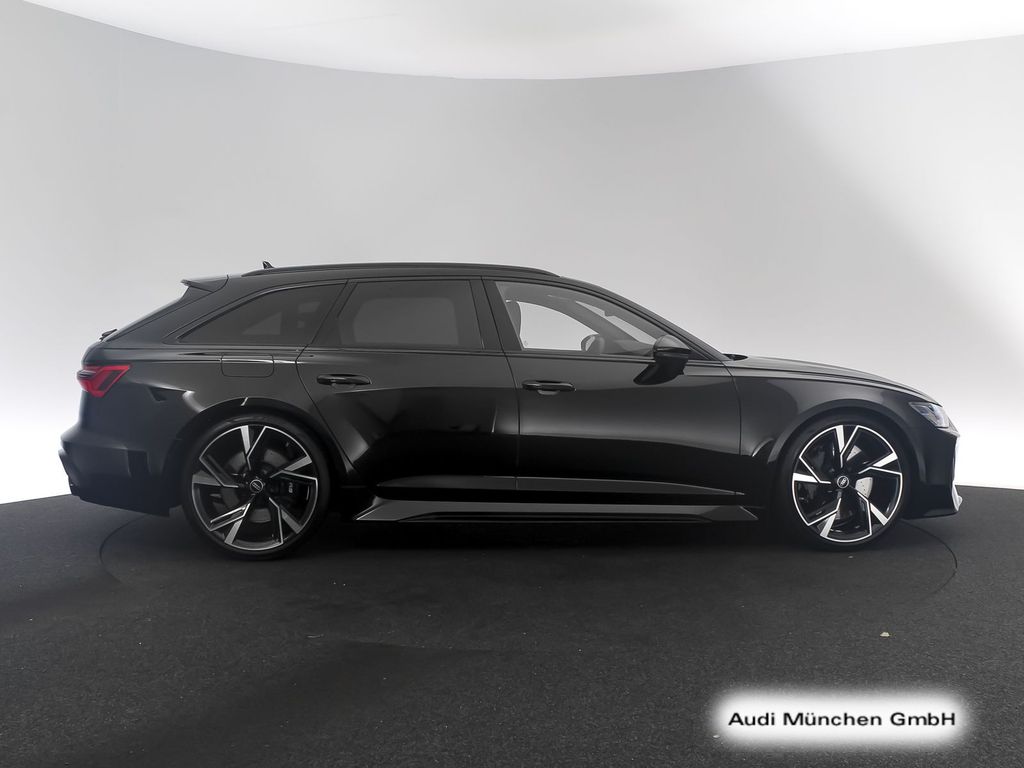 Audi RS6 2023 г. Чёрный, пробег 38211 км