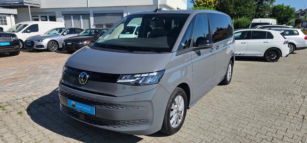 Volkswagen T7 MULTIVAN 2024 г. Серый, пробег 44000 км