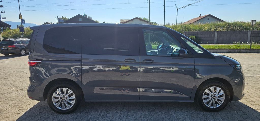 Volkswagen T7 MULTIVAN 2024 г. Серый, пробег 44000 км