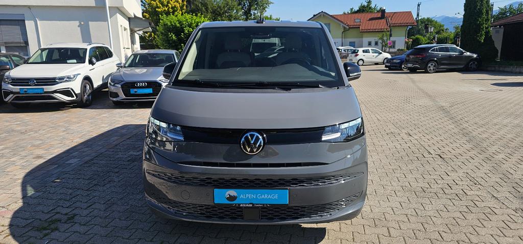 Volkswagen T7 MULTIVAN 2024 г. Серый, пробег 44000 км
