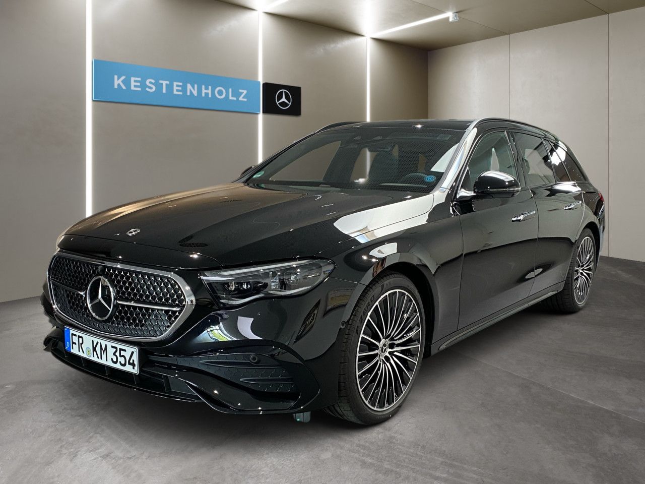 Mercedes-Benz E 220 2026 г. Чёрный, пробег 11208 км