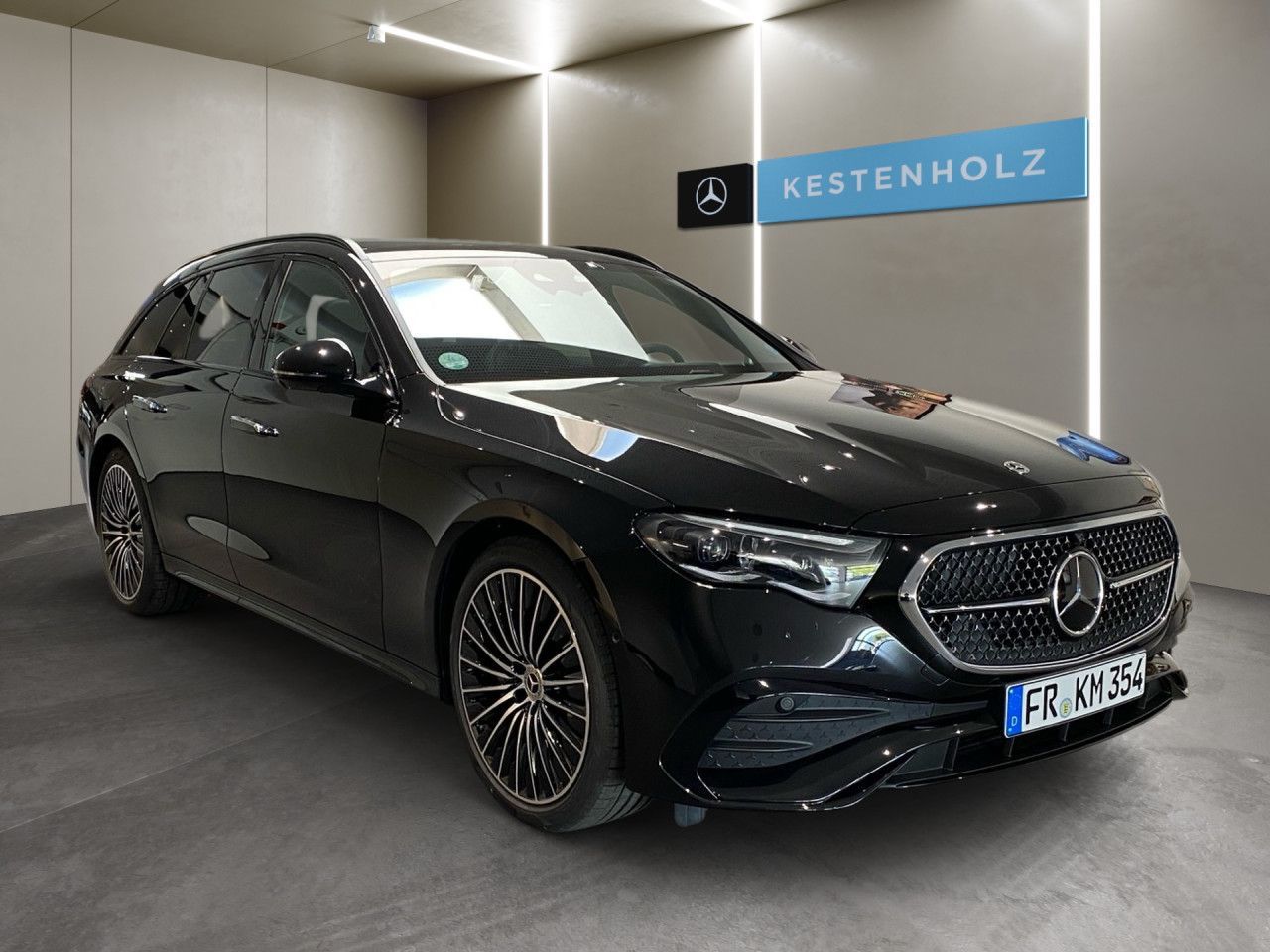 Mercedes-Benz E 220 2026 г. Чёрный, пробег 11208 км