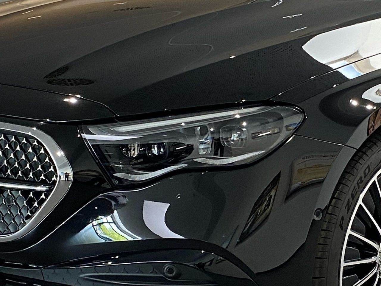Mercedes-Benz E 220 2026 г. Чёрный, пробег 11208 км