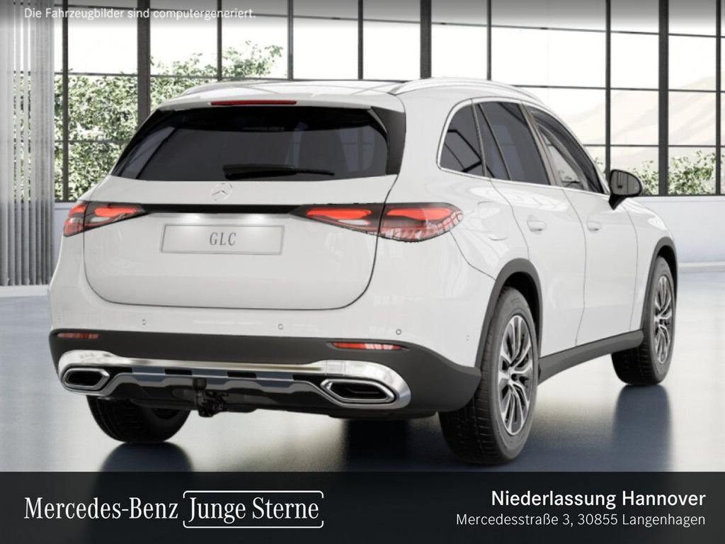 Mercedes-Benz GLC 220 2023 г. Белый, пробег 55866 км