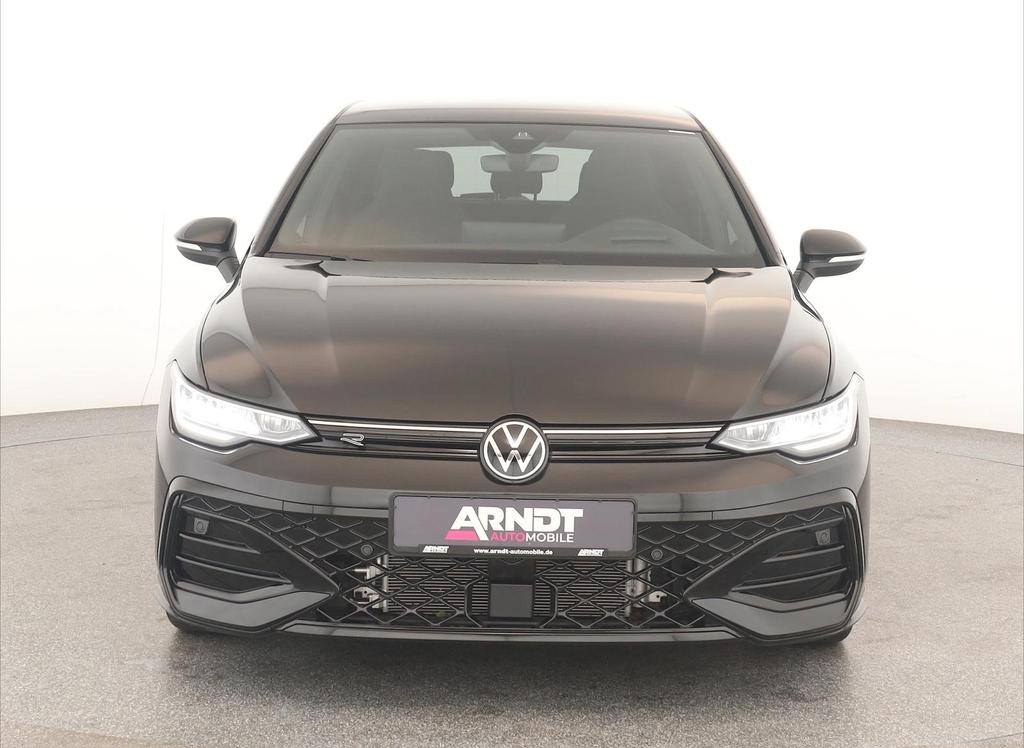 Volkswagen Golf 2025 г. Чёрный, пробег 37300 км