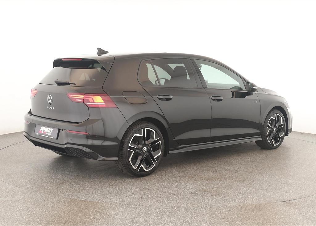 Volkswagen Golf 2025 г. Чёрный, пробег 37300 км