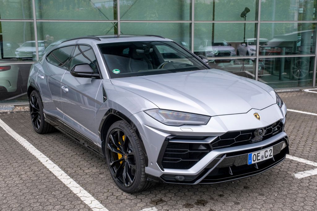 Lamborghini Urus 2023 г. Серебристый, пробег 53000 км
